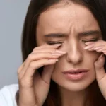 6 Dấu Hiệu Cảnh Báo Bạn Cần Đi Khám Mắt Ngay!